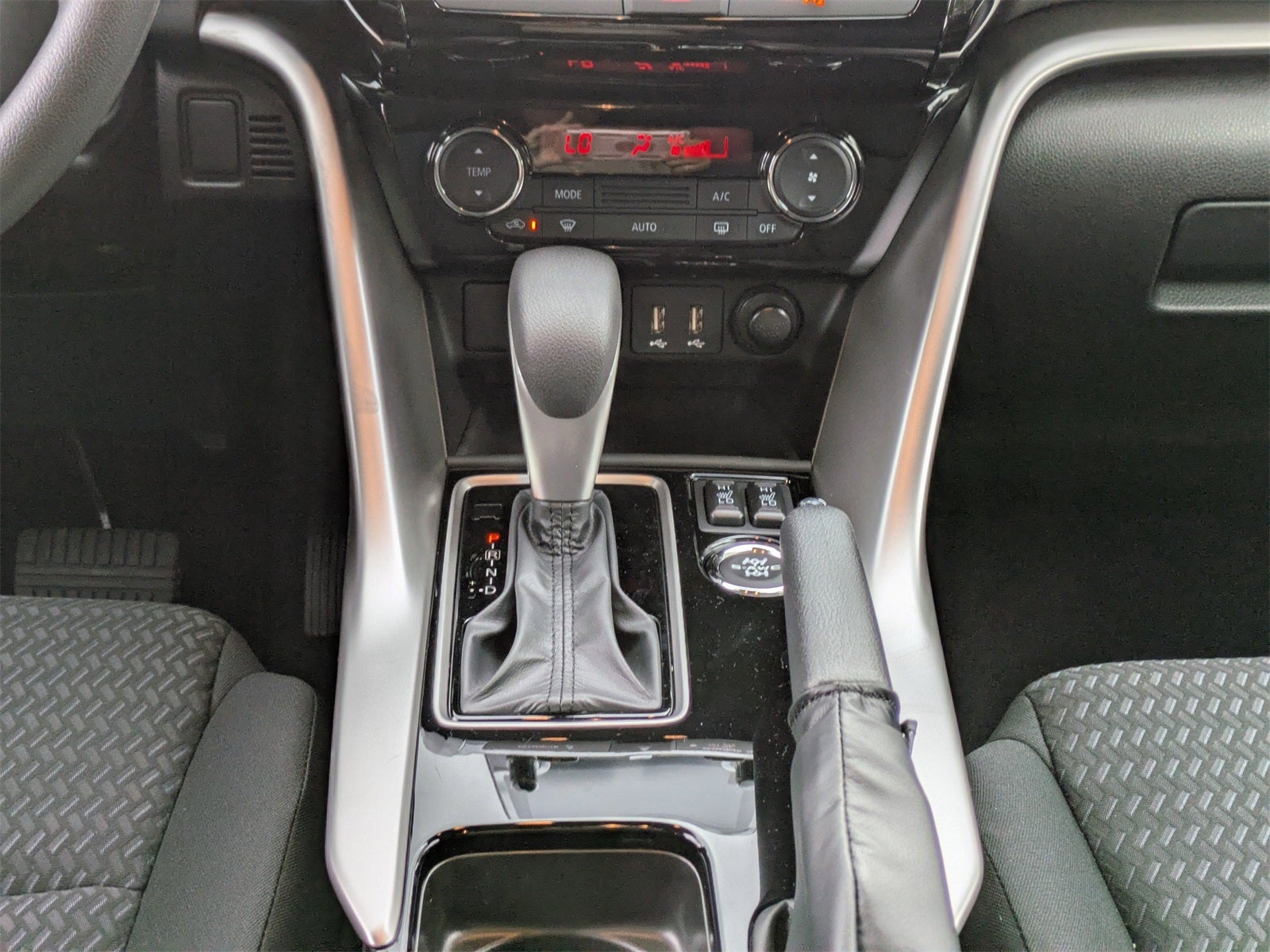 2026 Mitsubishi Eclipse Cross LE