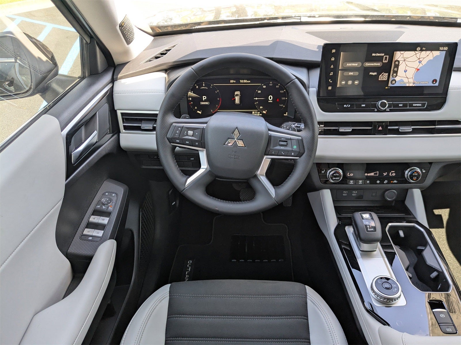 2025 Mitsubishi Outlander SE