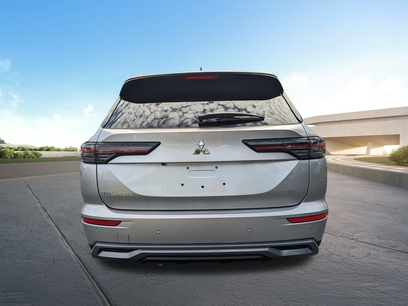 2025 Mitsubishi Outlander SE