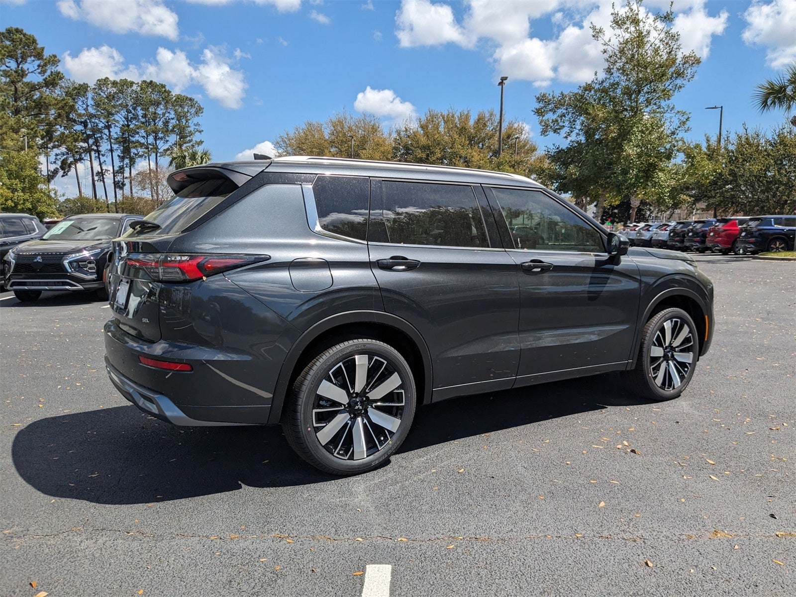 2025 Mitsubishi Outlander SEL