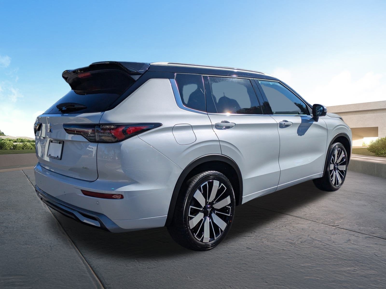 2026 Mitsubishi Outlander SEL