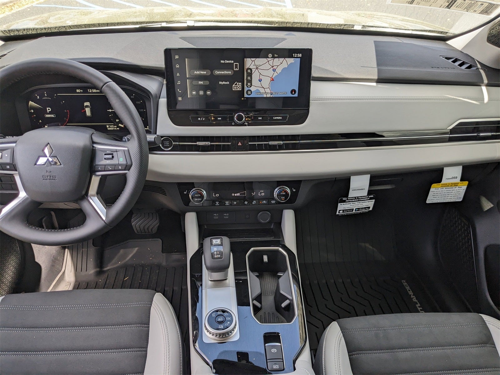 2025 Mitsubishi Outlander SE