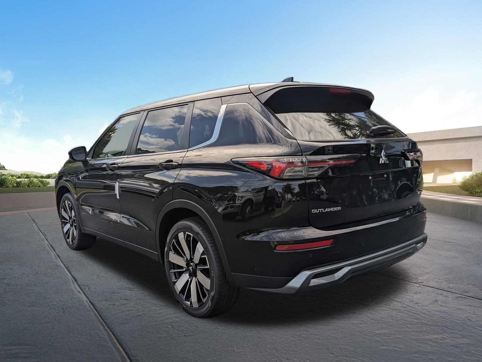 2025 Mitsubishi Outlander SE