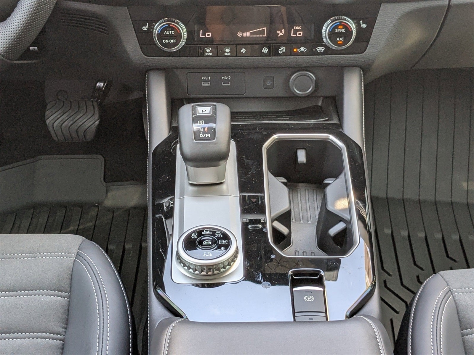 2025 Mitsubishi Outlander Trail Edition