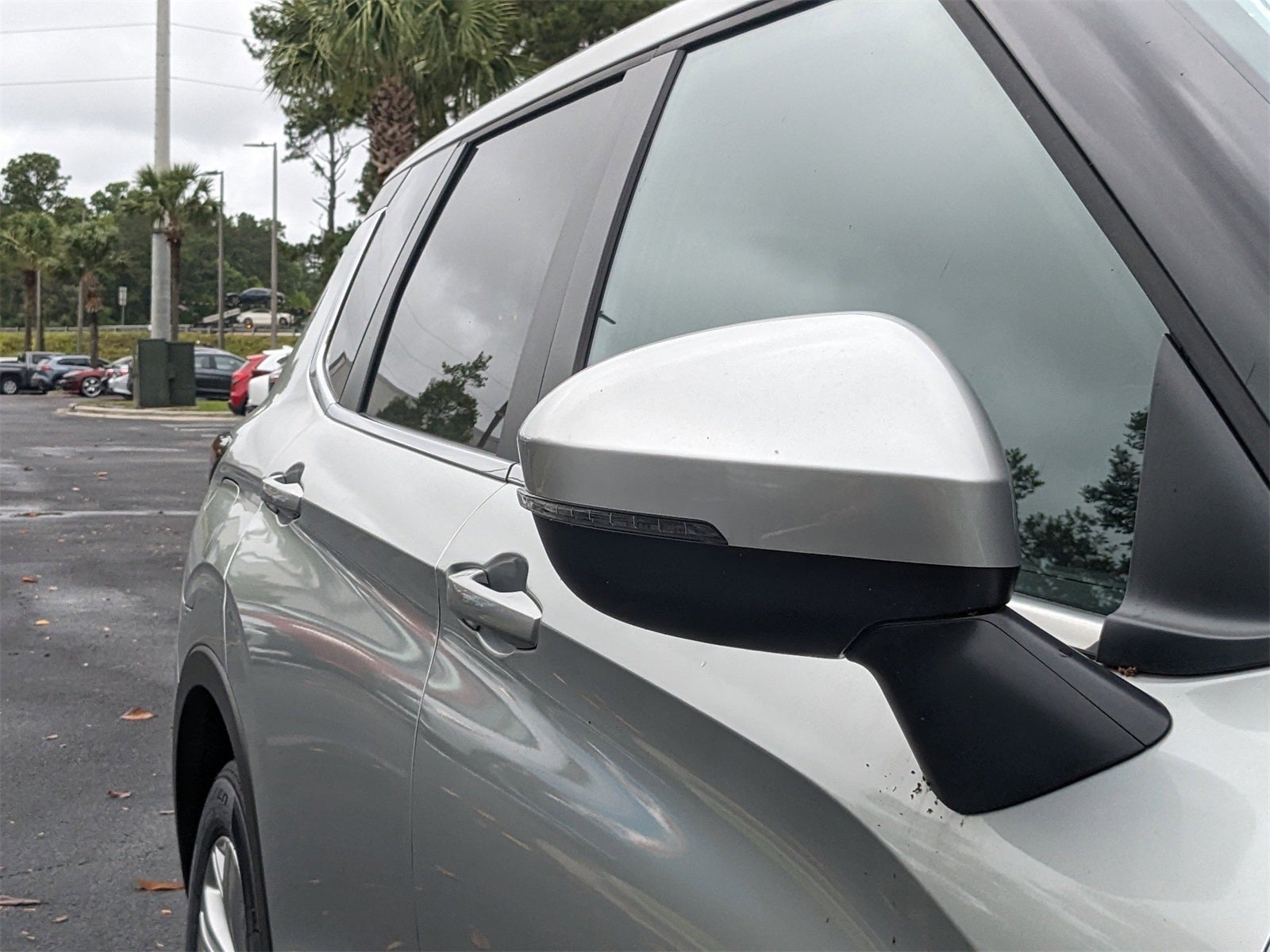 2025 Mitsubishi Outlander PHEV ES