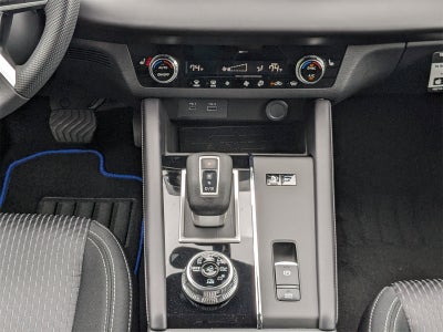 2025 Mitsubishi Outlander PHEV ES