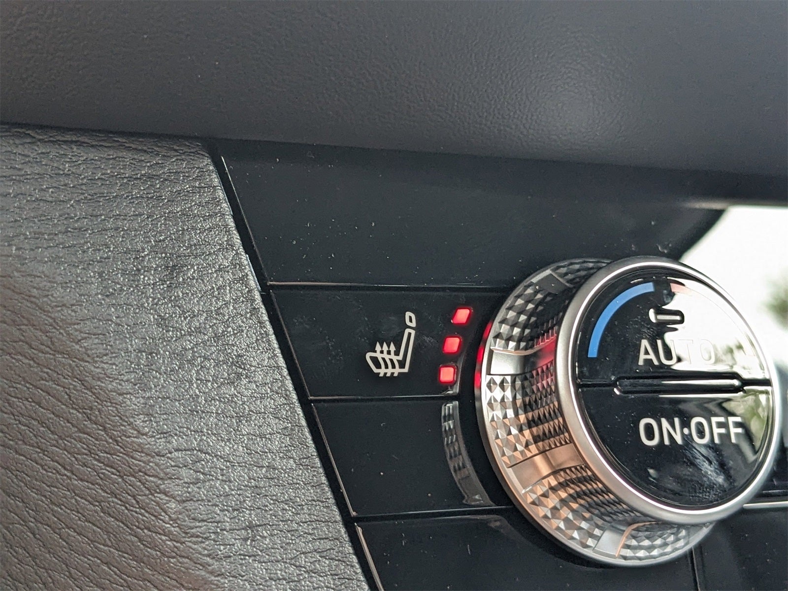 2025 Mitsubishi Outlander PHEV ES