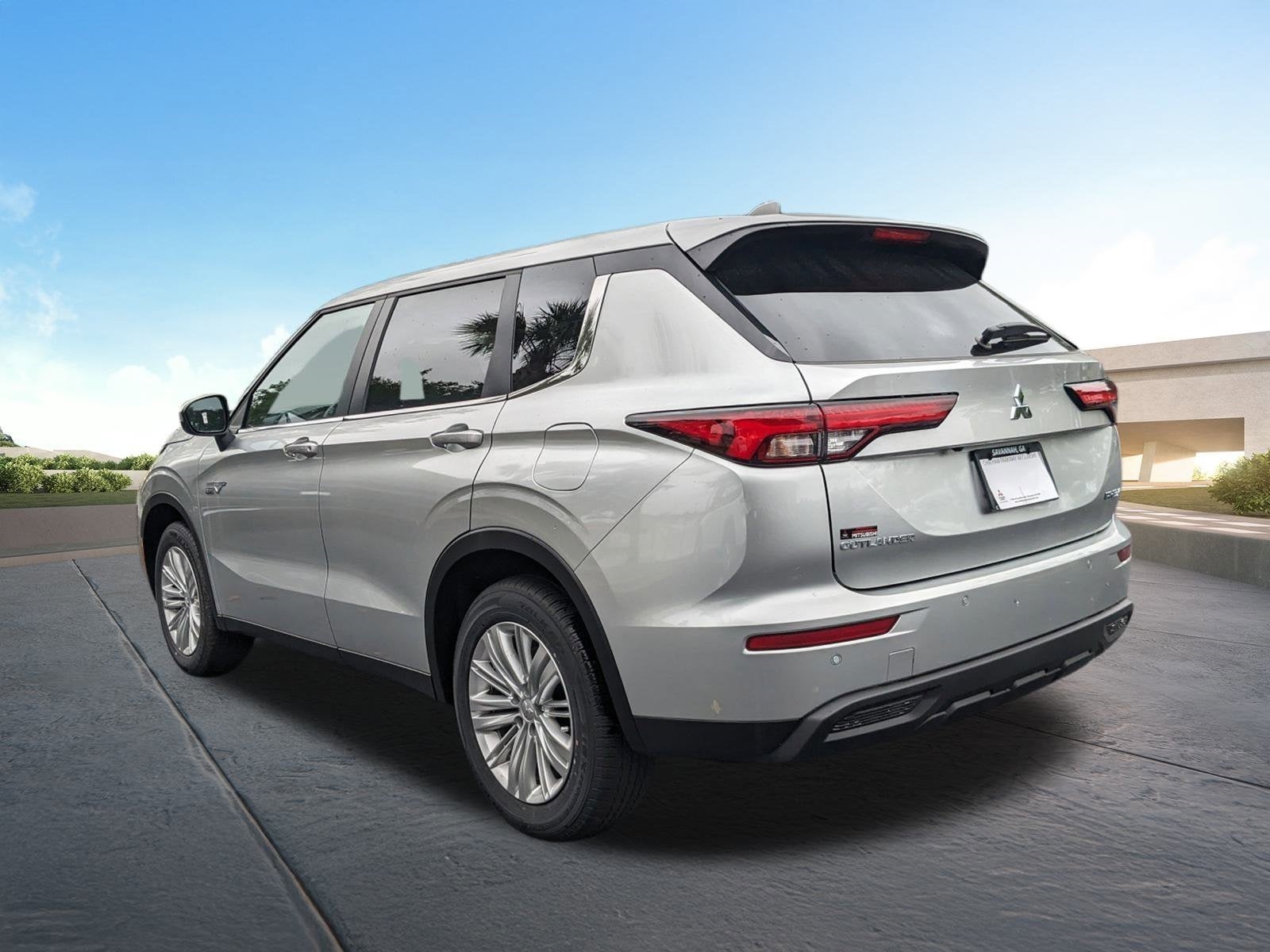2025 Mitsubishi Outlander PHEV ES