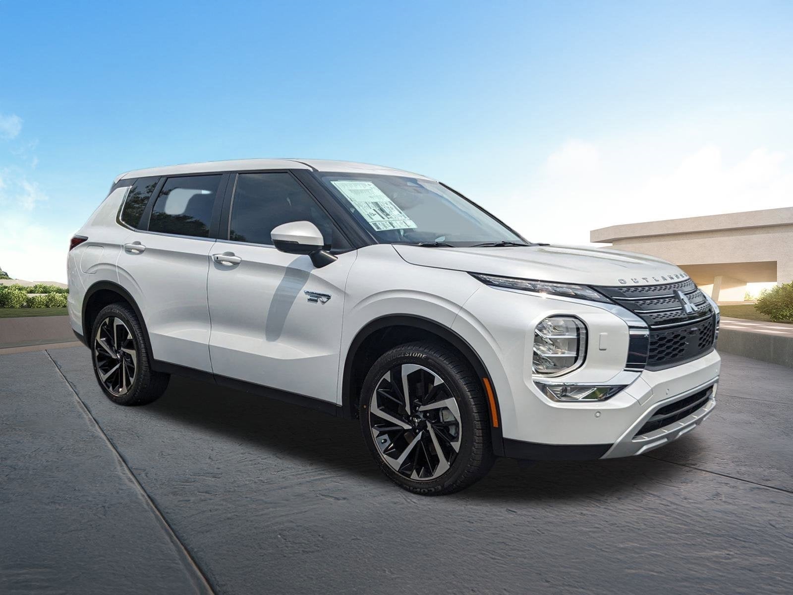 2025 Mitsubishi Outlander PHEV SE