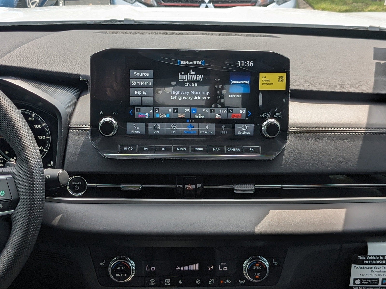 2025 Mitsubishi Outlander PHEV SE