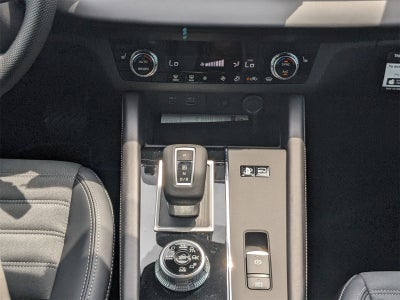 2025 Mitsubishi Outlander PHEV SE