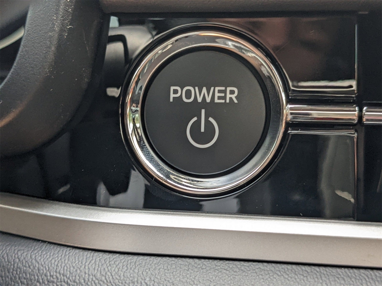 2025 Mitsubishi Outlander PHEV SE