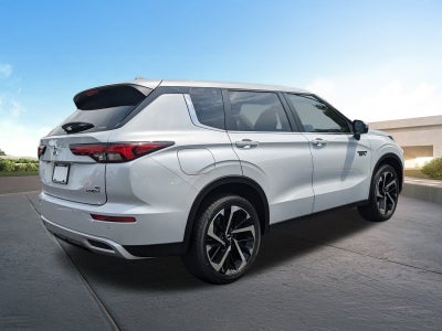 2025 Mitsubishi Outlander PHEV SE