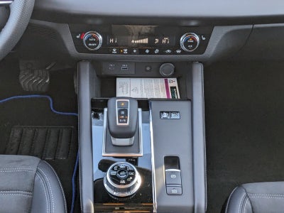 2025 Mitsubishi Outlander PHEV SE