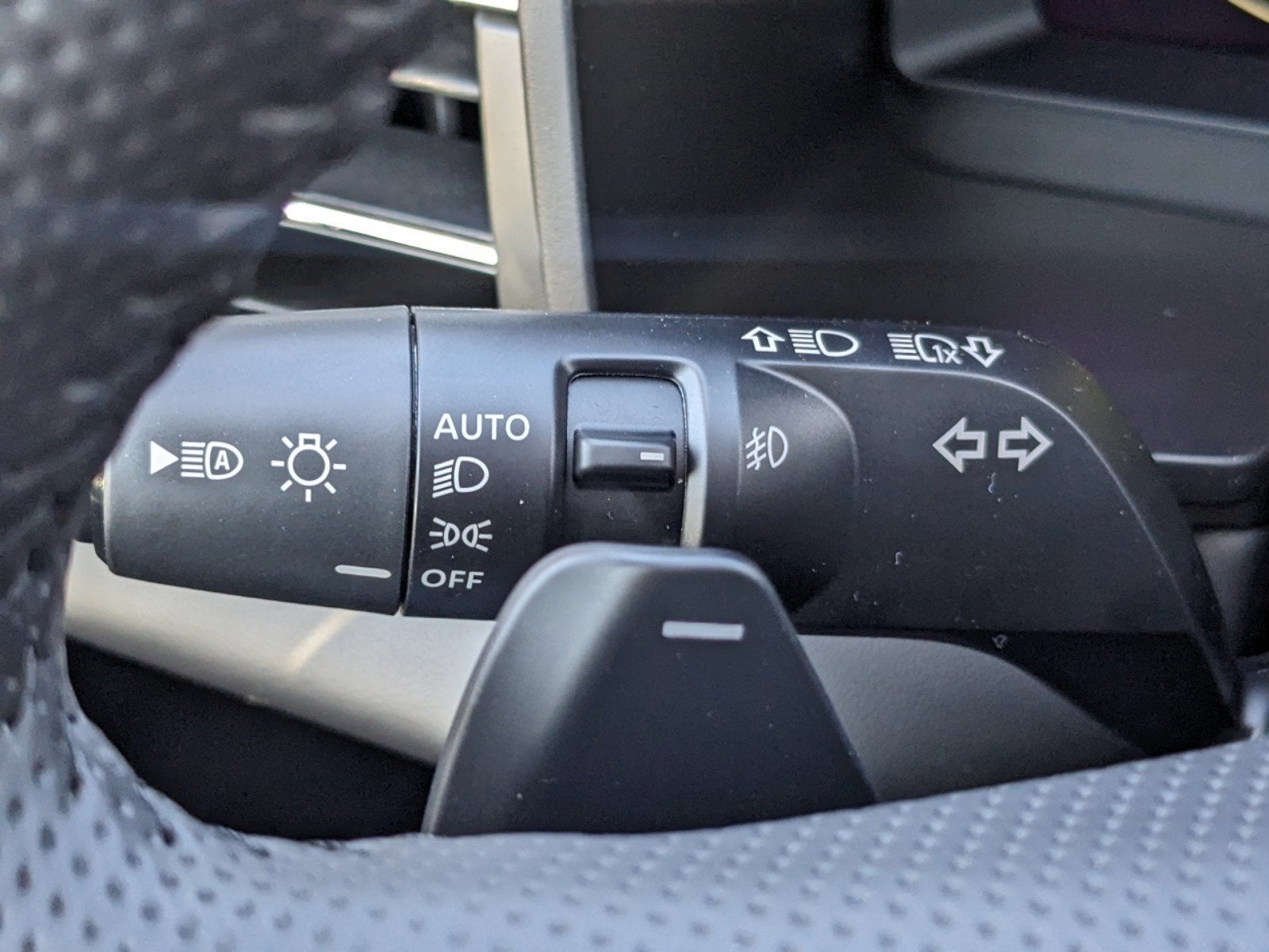 2025 Mitsubishi Outlander PHEV SE