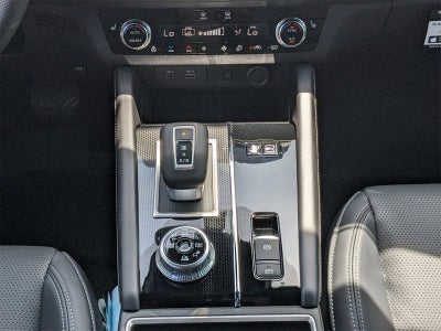 2025 Mitsubishi Outlander PHEV SEL Black Edition