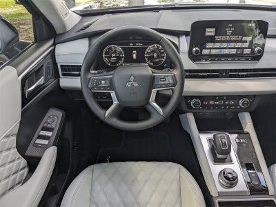 2025 Mitsubishi Outlander PHEV SEL Platinum Edition