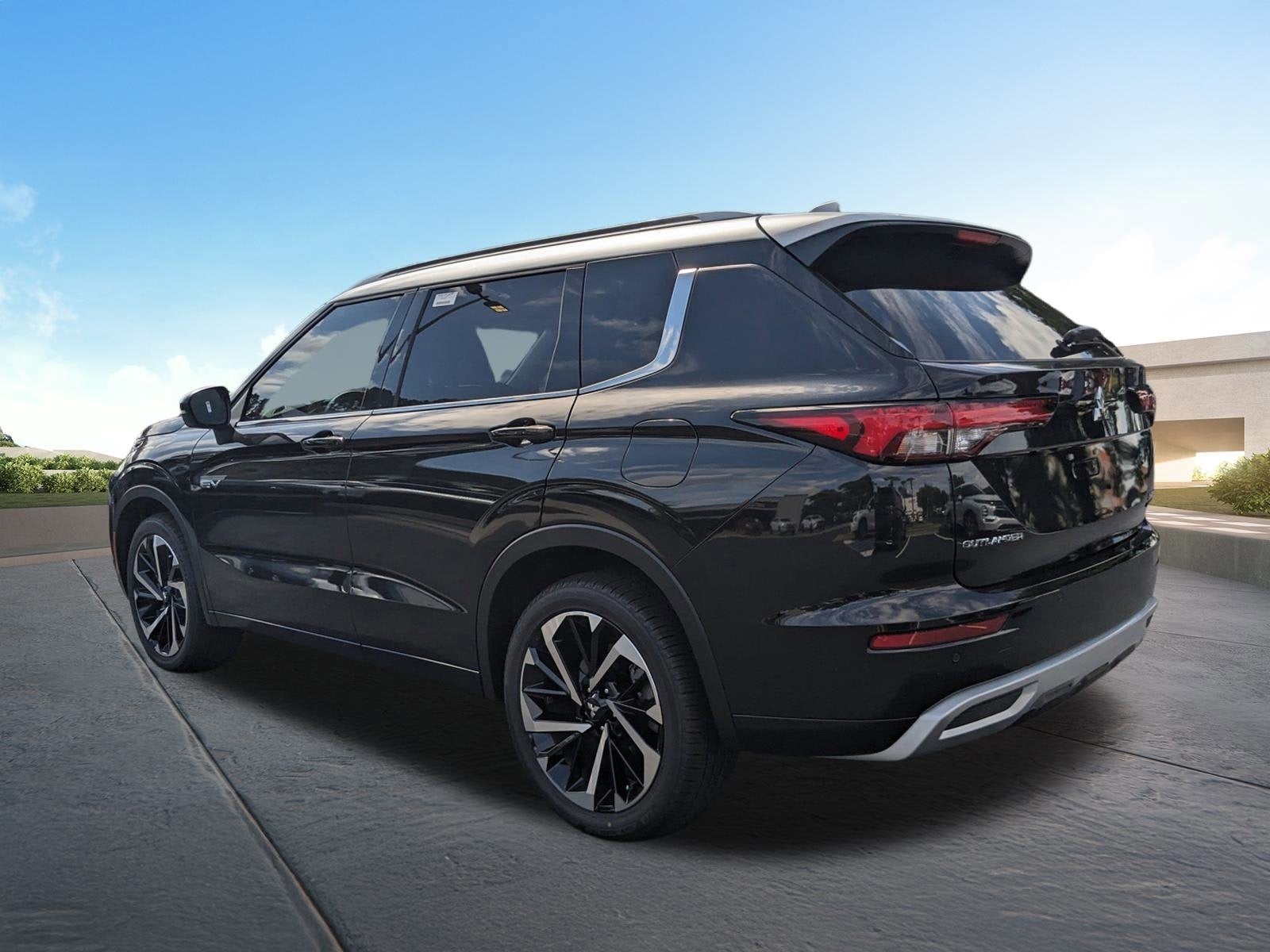 2025 Mitsubishi Outlander PHEV SEL Platinum Edition