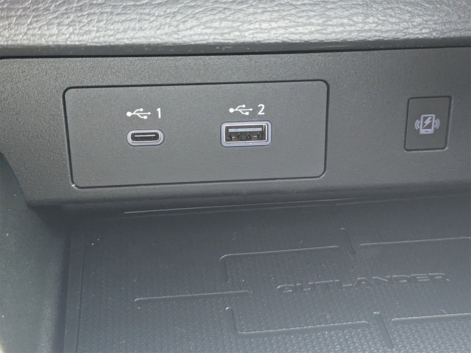 2025 Mitsubishi Outlander PHEV SEL