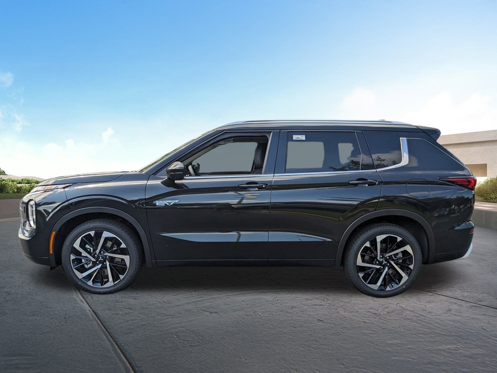 2025 Mitsubishi Outlander PHEV SEL