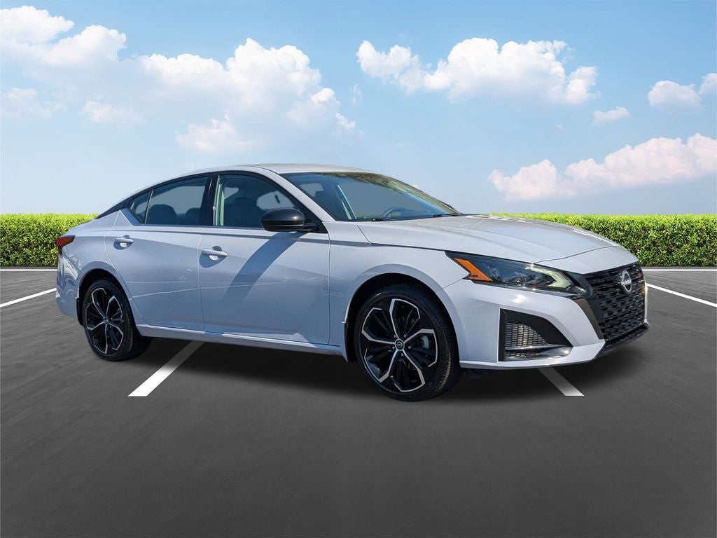 2025 Nissan Altima 2.5 SR