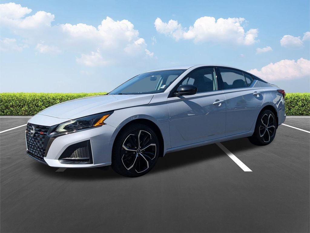 2025 Nissan Altima 2.5 SR