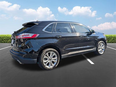 2023 Ford Edge Titanium