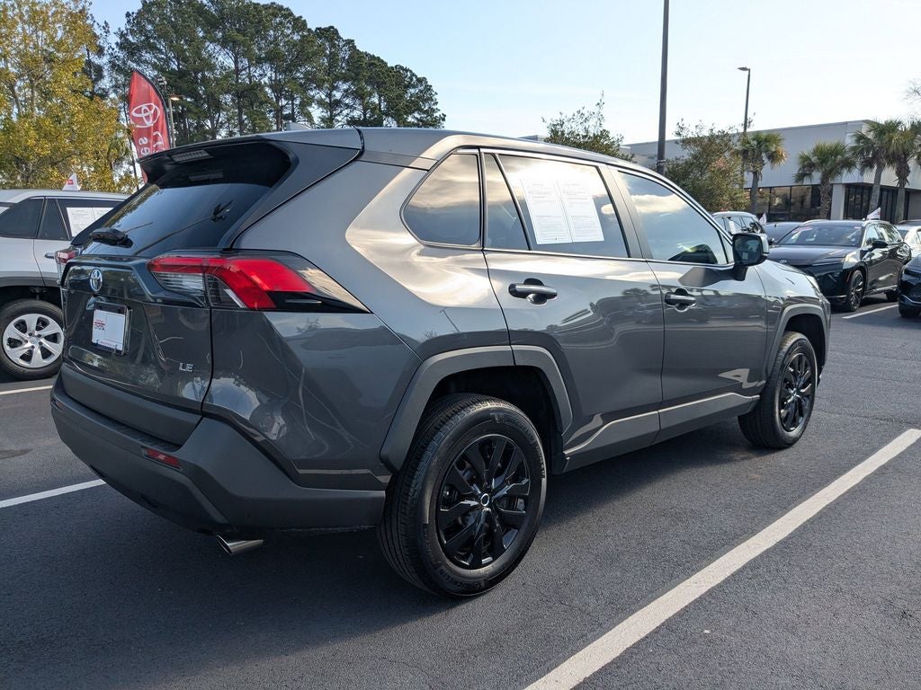 2025 Toyota RAV4 LE