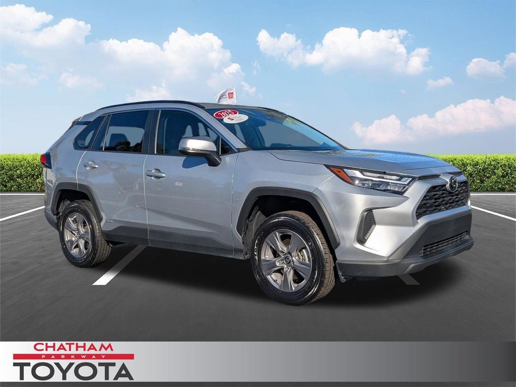 2025 Toyota RAV4 Hybrid XLE