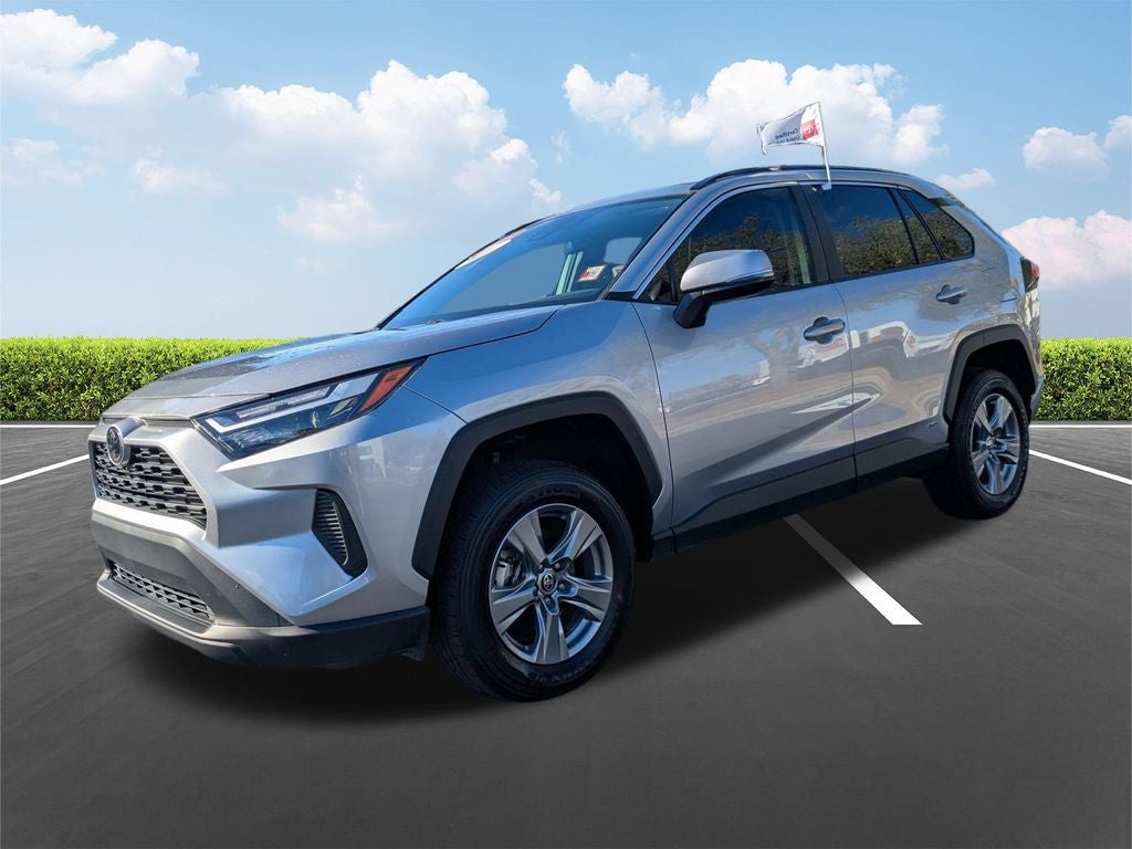 2025 Toyota RAV4 Hybrid XLE