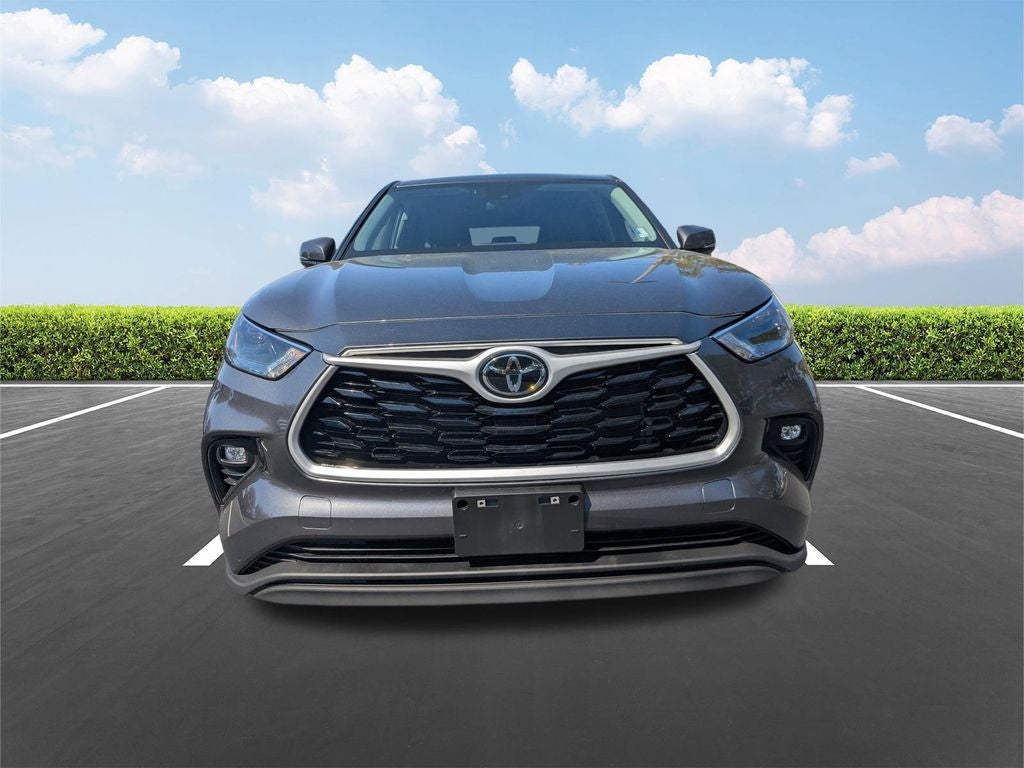 2024 Toyota Highlander LE