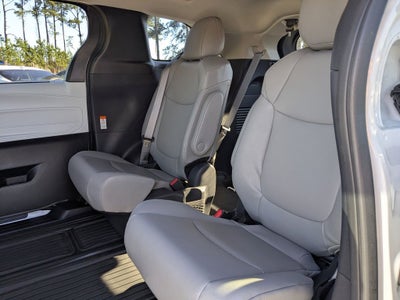 2025 Toyota Sienna XLE 7 Passenger