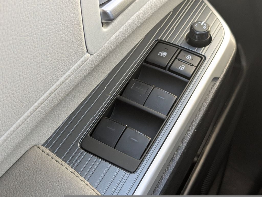 2025 Toyota Sienna XLE 7 Passenger