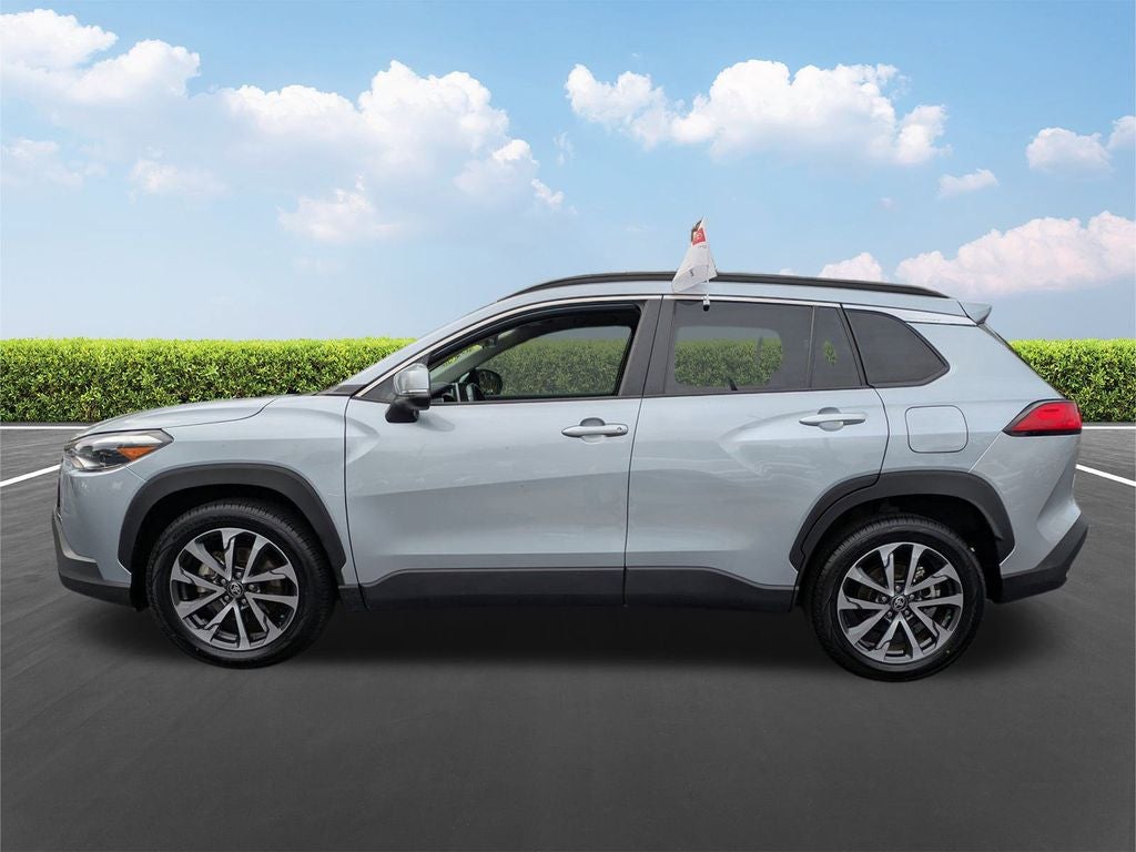 2024 Toyota Corolla Cross XLE