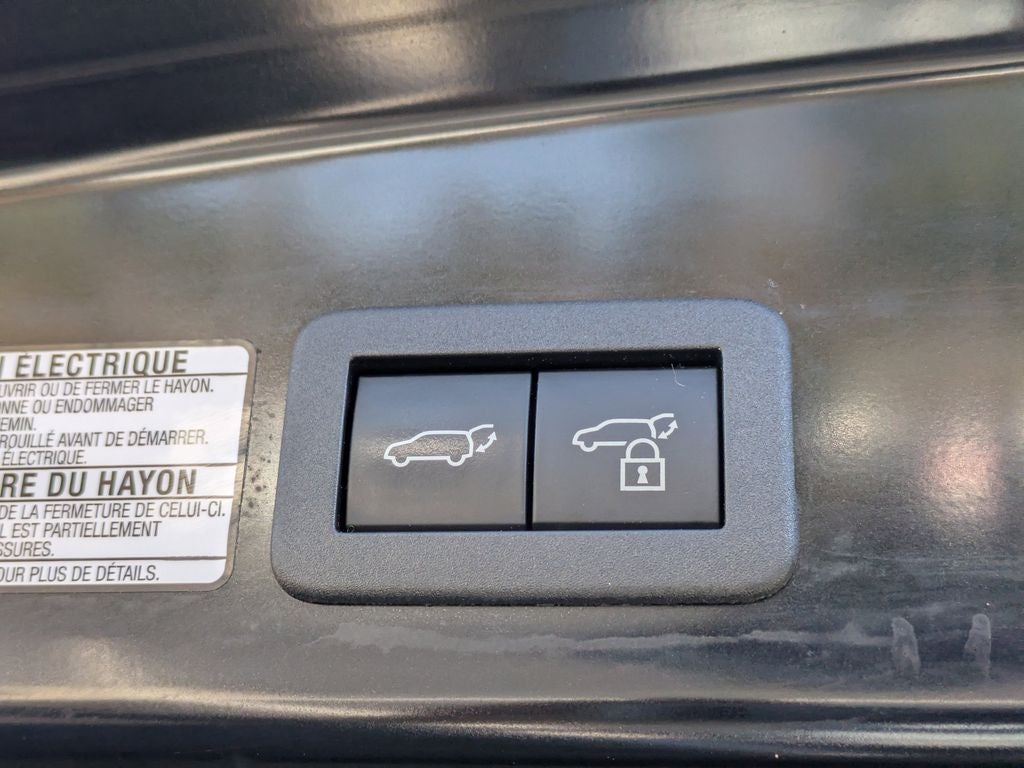 2023 Toyota Corolla Cross Hybrid XSE