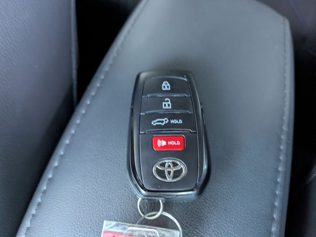 2023 Toyota Corolla Cross Hybrid XSE