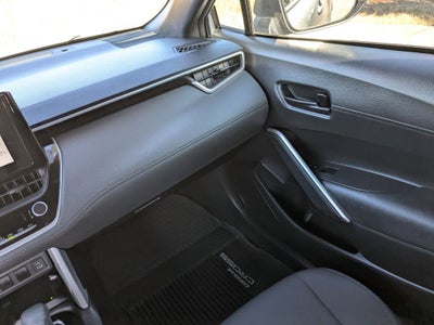 2024 Toyota Corolla Cross Hybrid SE