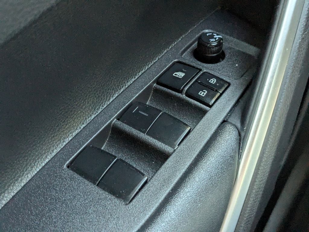 2024 Toyota Corolla Cross Hybrid SE