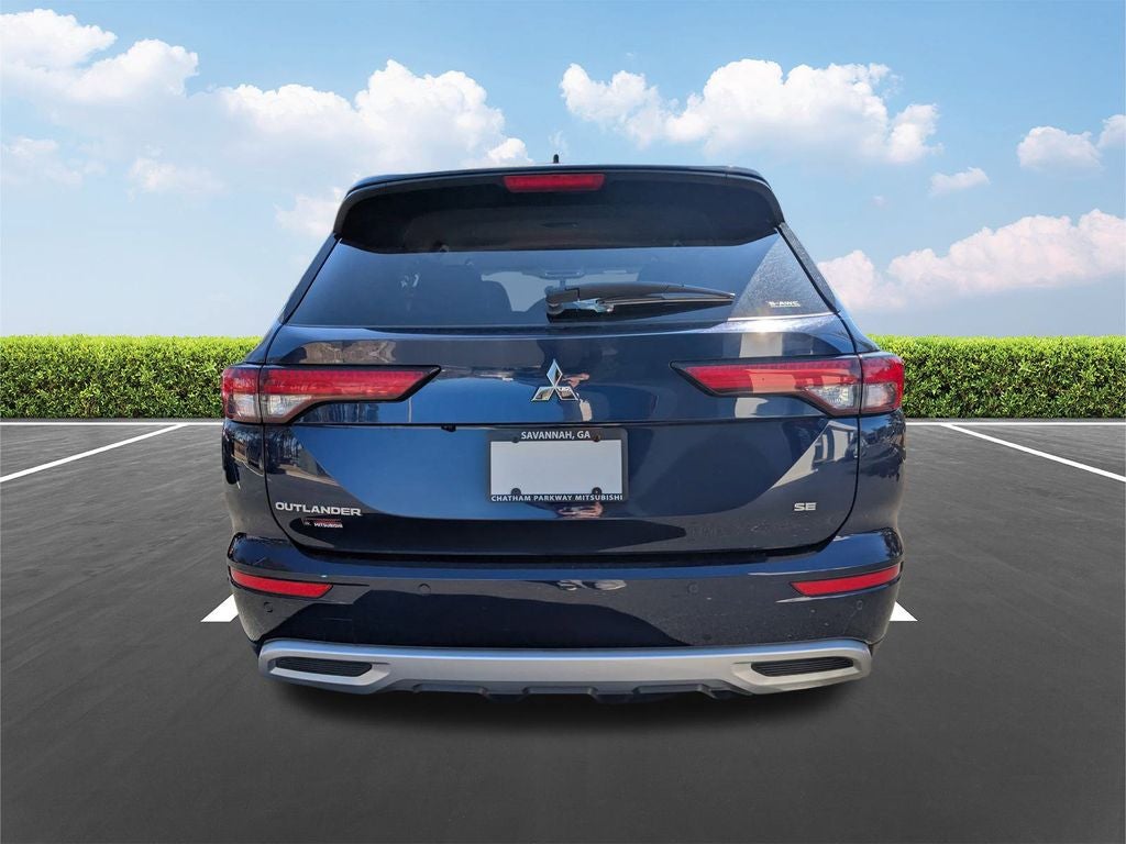 2024 Mitsubishi Outlander SE