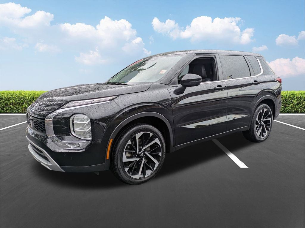 2024 Mitsubishi Outlander SE