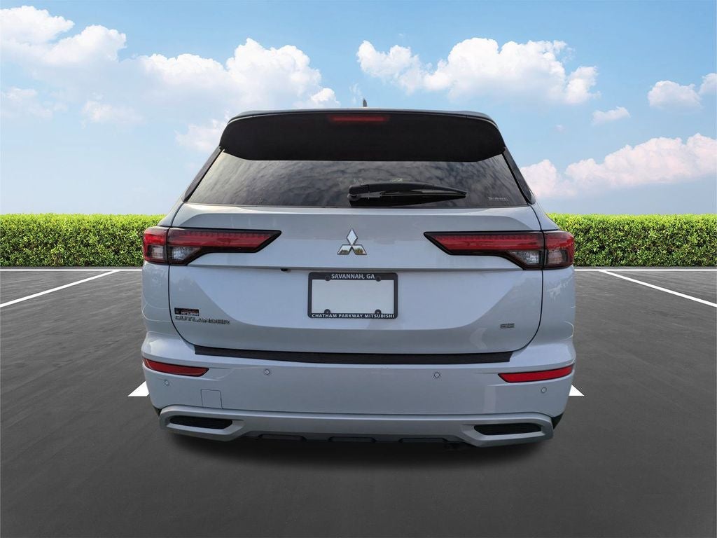2024 Mitsubishi Outlander SE