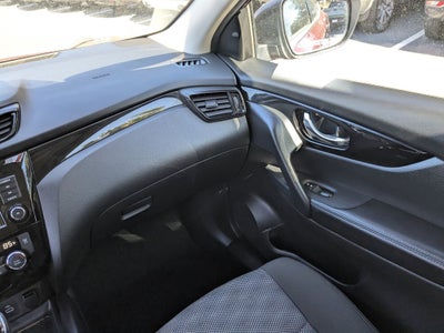 2022 Nissan Rogue Sport SV