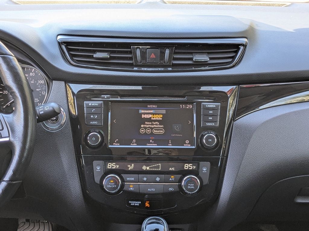 2022 Nissan Rogue Sport SV