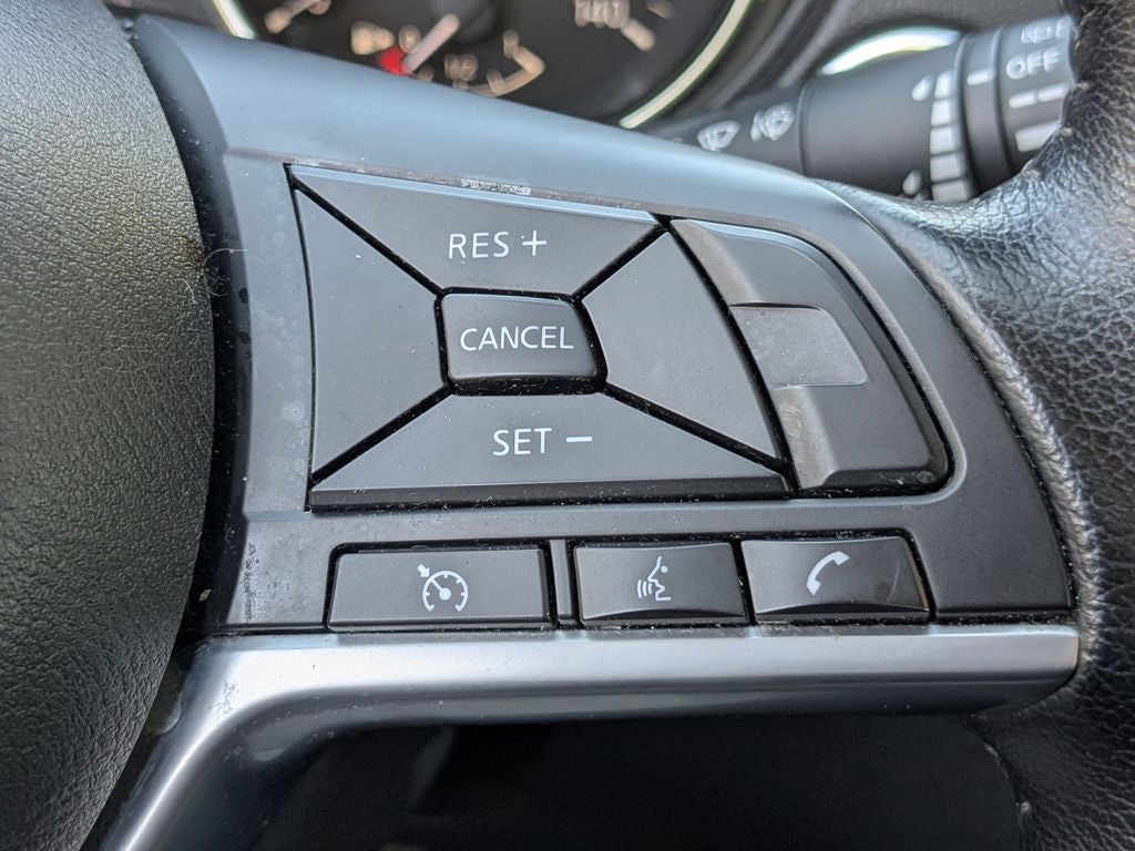 2022 Nissan Rogue Sport SV