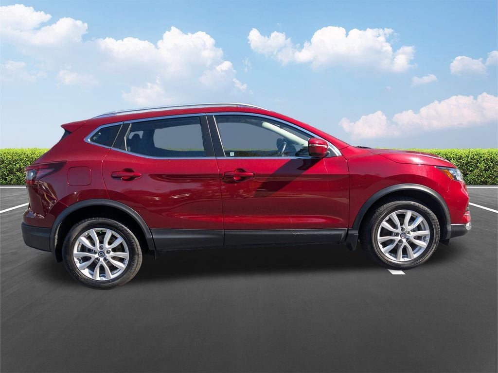 2022 Nissan Rogue Sport SV