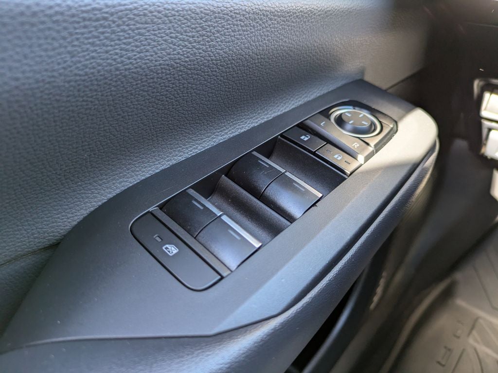 2023 Toyota Prius XLE