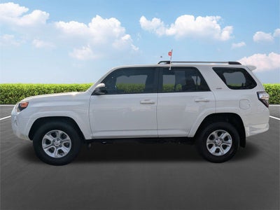 2022 Toyota 4Runner SR5