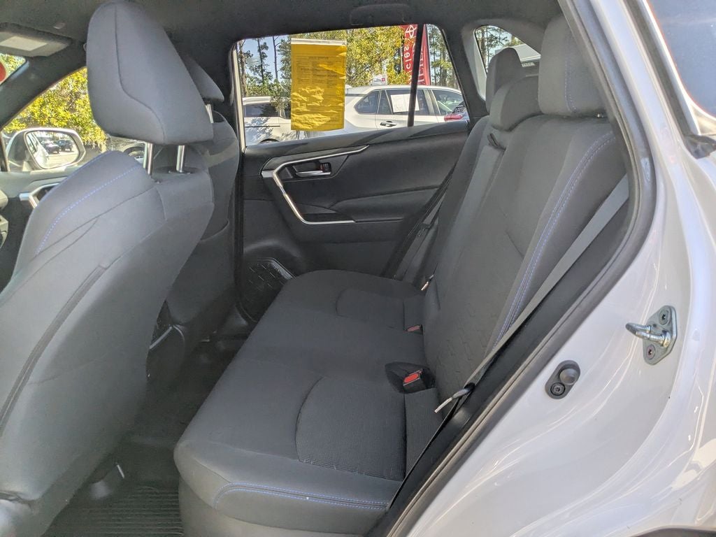 2023 Toyota RAV4 Hybrid SE