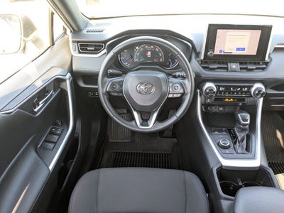 2023 Toyota RAV4 Hybrid SE