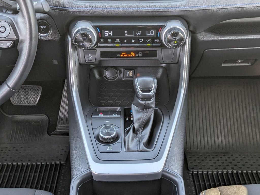 2023 Toyota RAV4 Hybrid SE